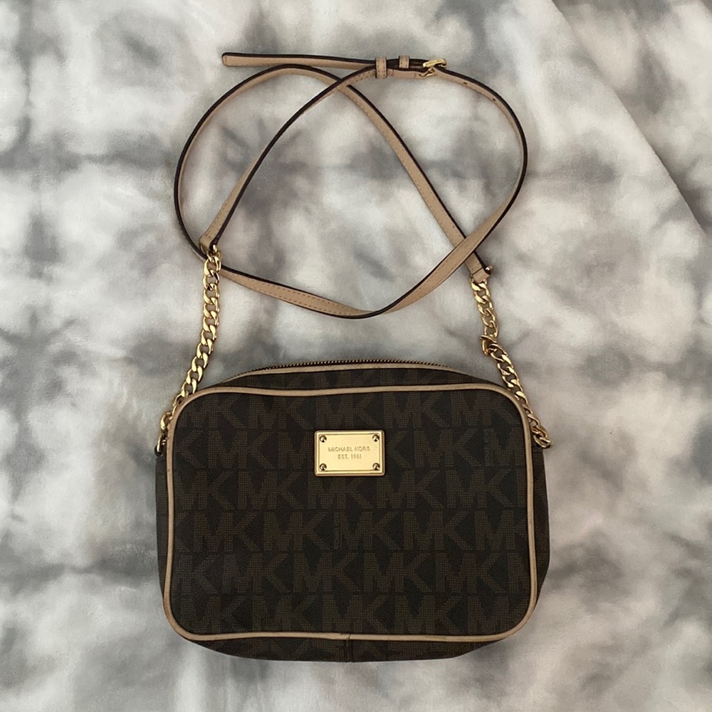 Michael KORS monogram crossbody bag